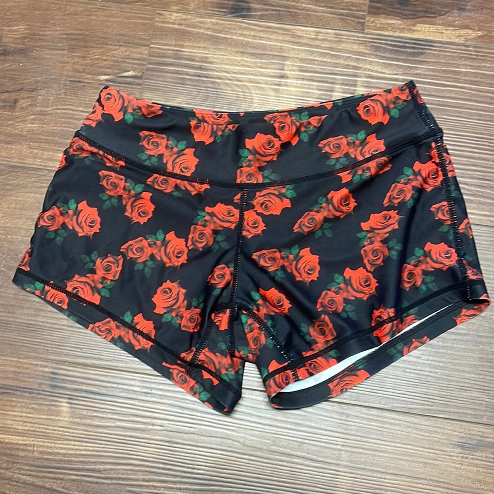 Exo Rose Shorts - Picture 1 of 2